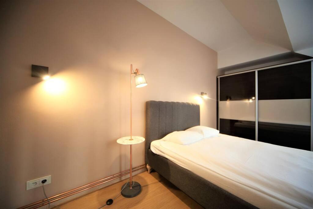 Two Bedroom / Old Town With Private Terrace