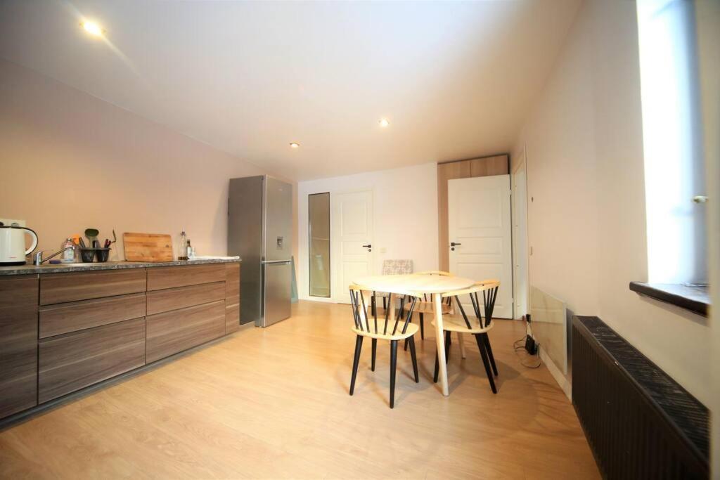 Two Bedroom / Old Town With Private Terrace Apartment *